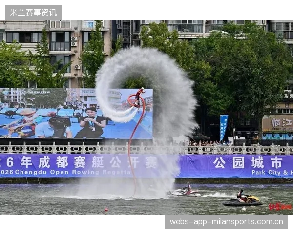 小桨板滑出大浪潮——从“小事”到“事业”的转型之旅 小桨板滑出大浪潮——从“小事”到“事业”的转型之旅